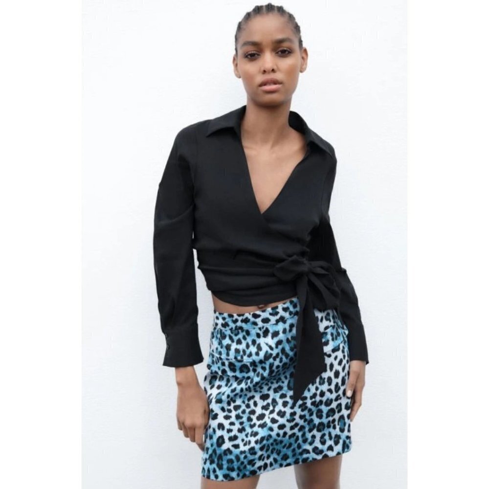 NWOT Zara blue & black satin-effect leopard animal print mini skirt, S